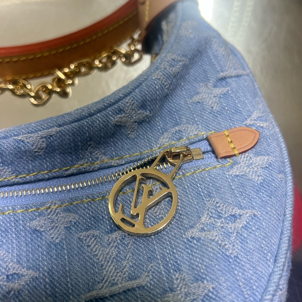 Louis Vuitton Loop Blue Denim Sky Bag - Picture 2 of 11